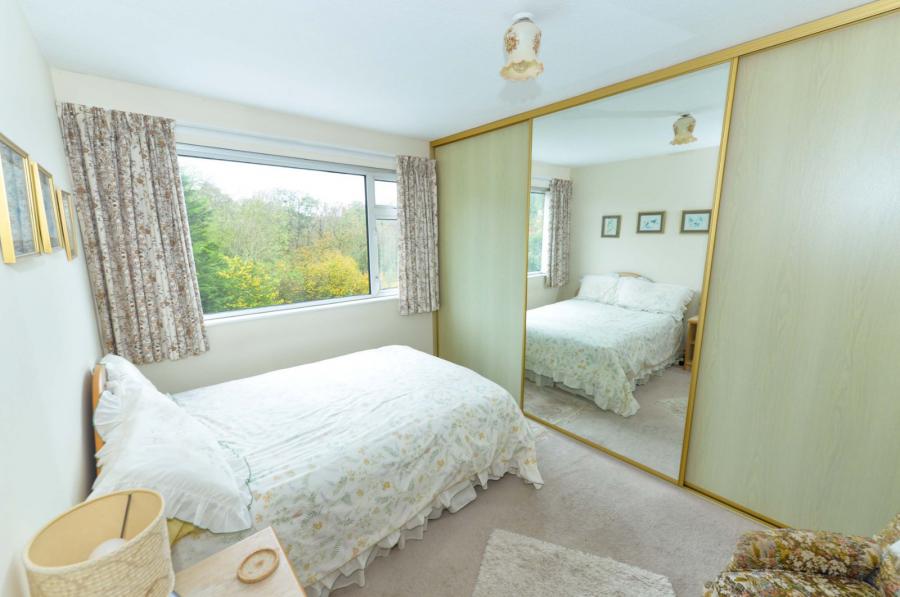 30 Gilnahirk Crescent 30 Gilnahirk Crescent