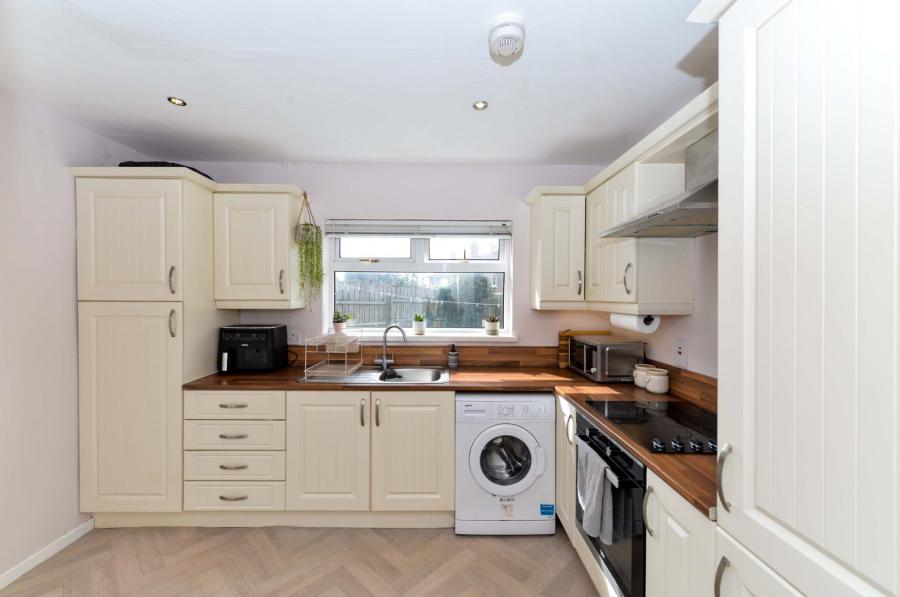 2 Knocknagoney Road
