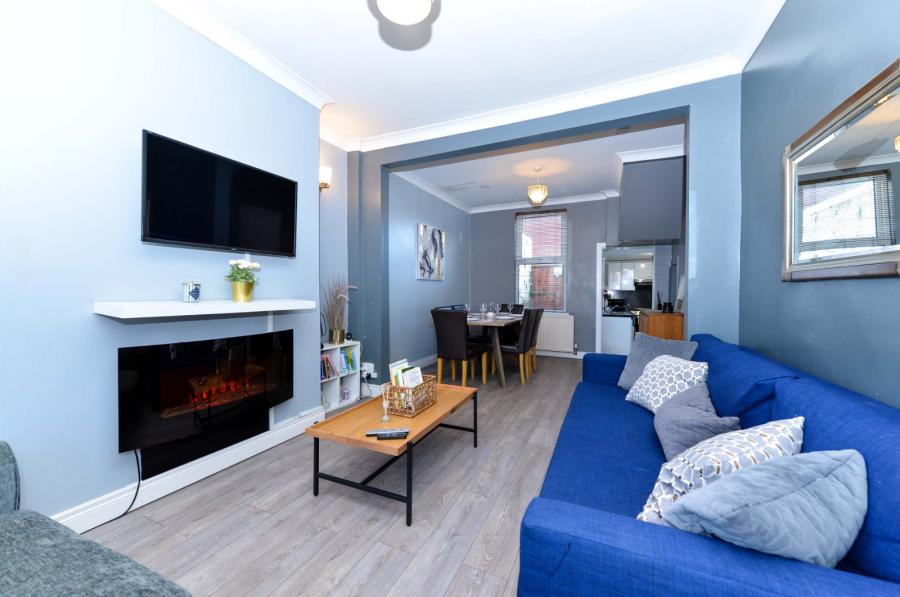 90 Templemore Avenue 90 Templemore Avenue