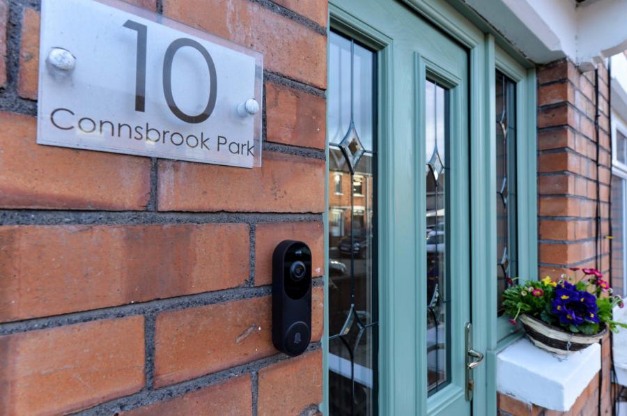 10 Connsbrook Park