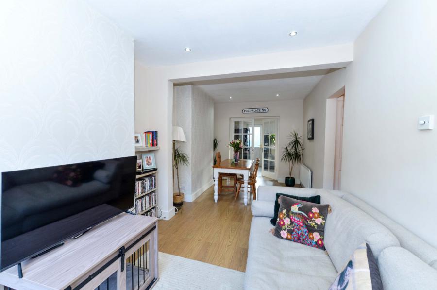 10 Connsbrook Park