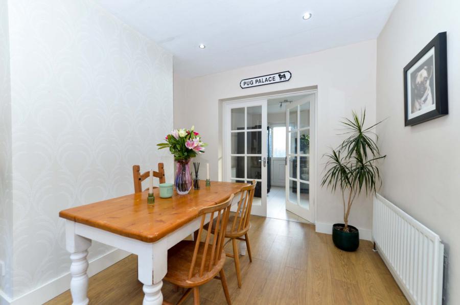 10 Connsbrook Park