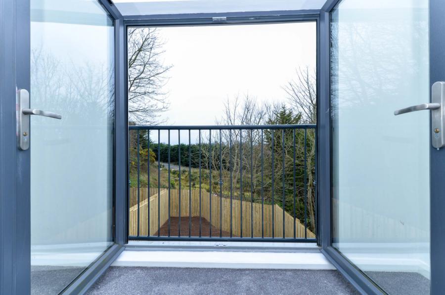10 Mill Gate