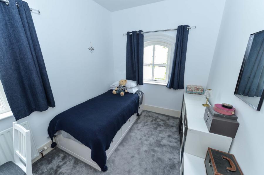 Apartment 1, 19 The Walled Garden