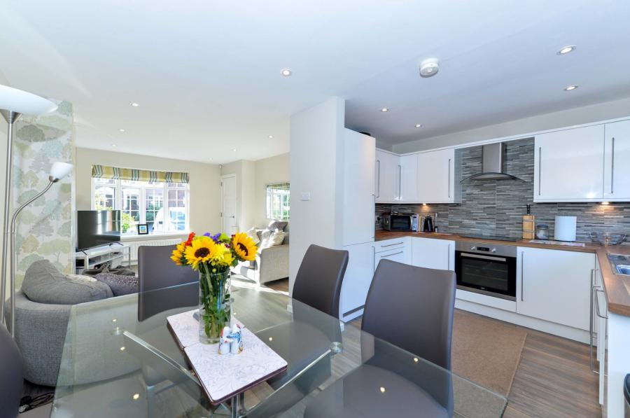 28 Eastleigh Dale