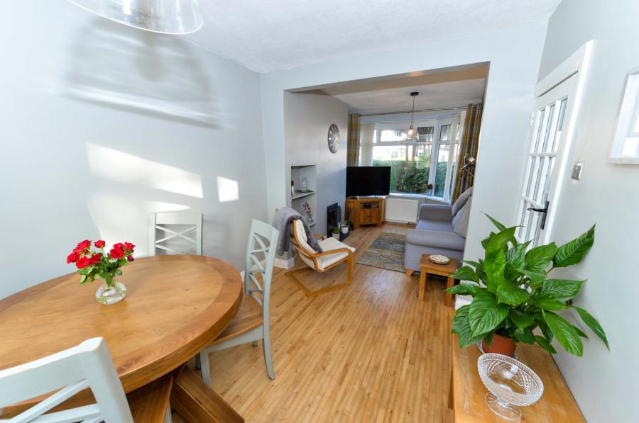 10 Summerhill Parade