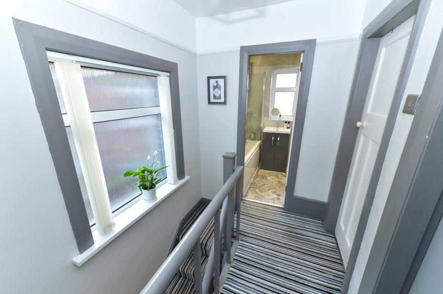 10 Summerhill Parade