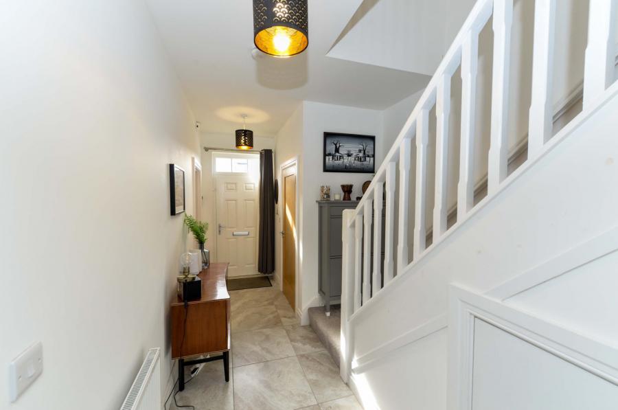 4 Castlegowan Place