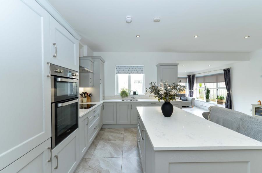 4 Castlegowan Place