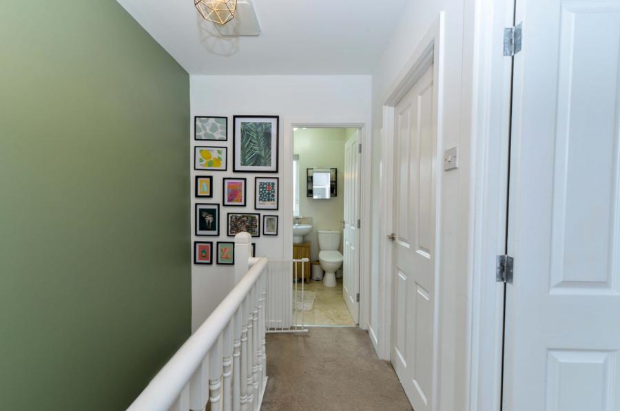 25 Strandburn Park