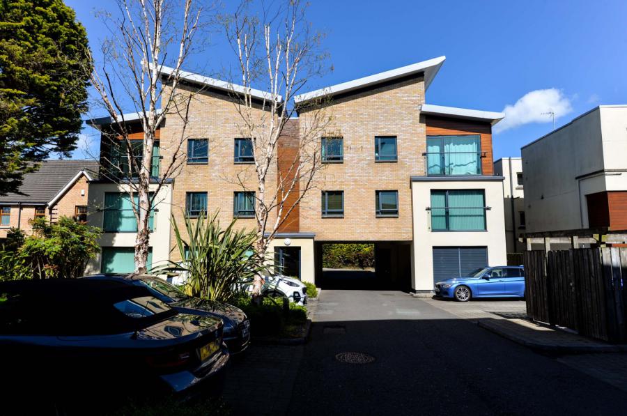 Apartment B4, 216 Belmont Road
