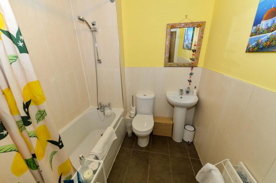 Apartment B4, 216 Belmont Road