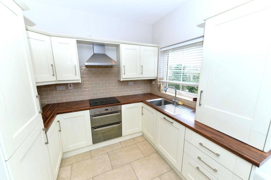 12A, Gransha Chase