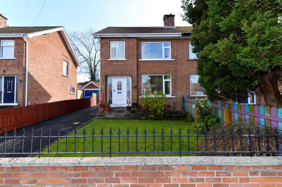 121 Abbey Park