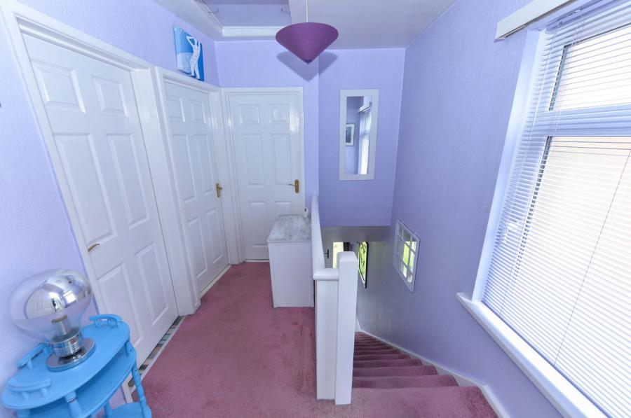 121 Abbey Park
