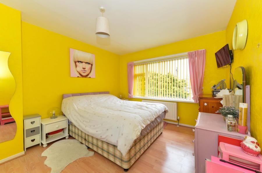121 Abbey Park
