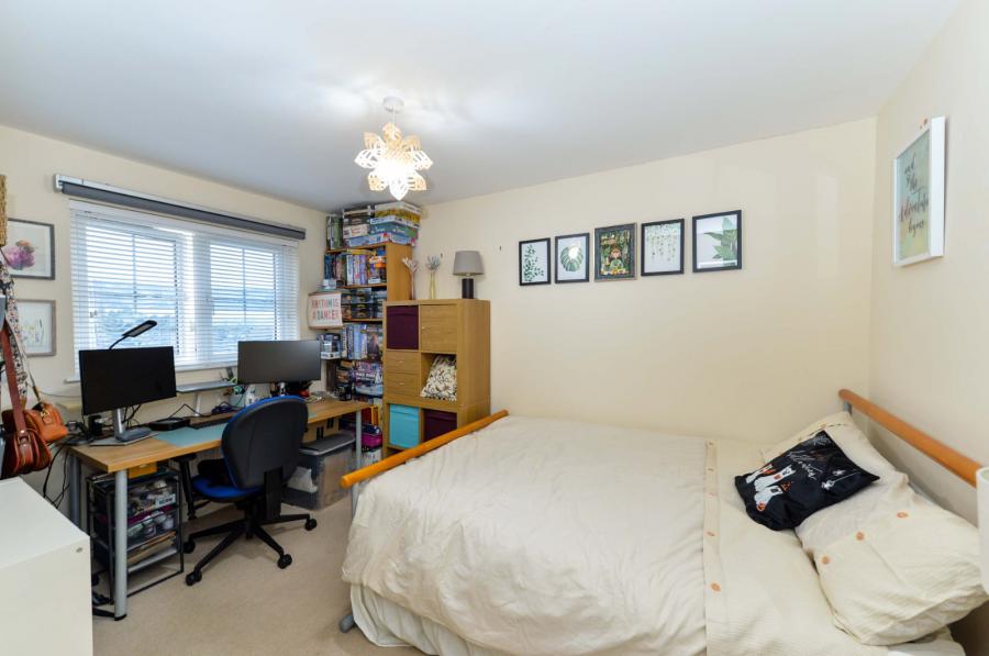 44 Millreagh