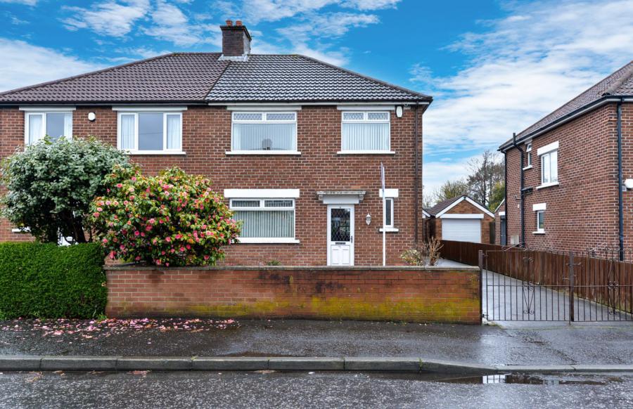 4 Clonallon Gardens