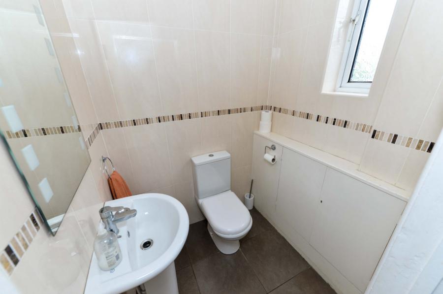 4 Clonallon Gardens
