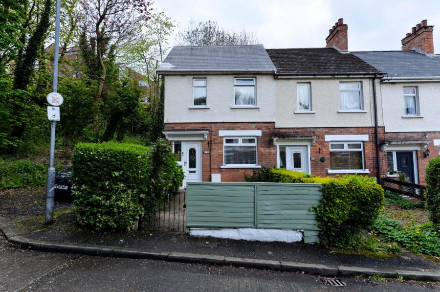 13 Strandburn Parade