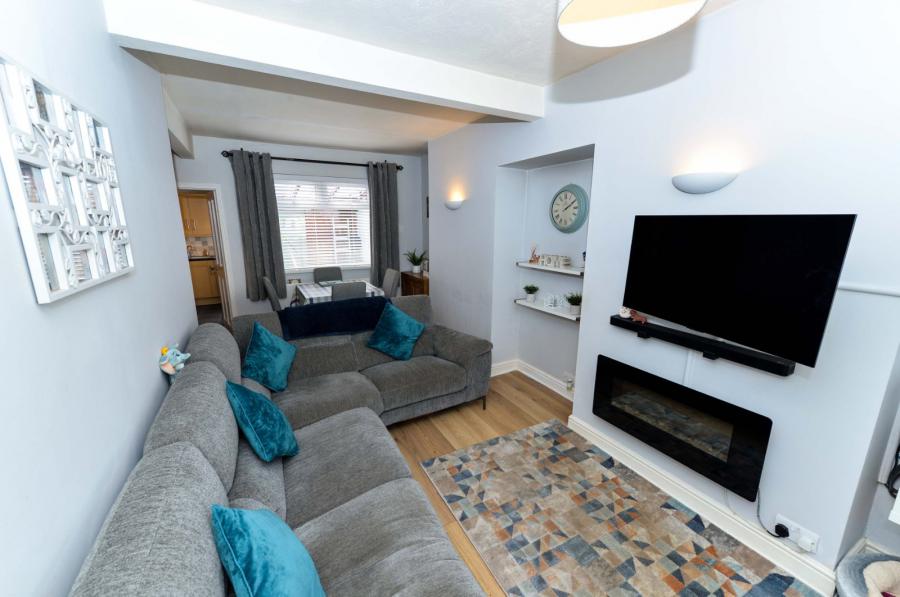 13 Strandburn Parade