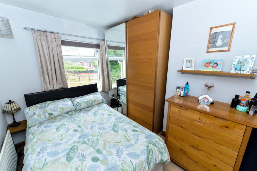 13 Strandburn Parade