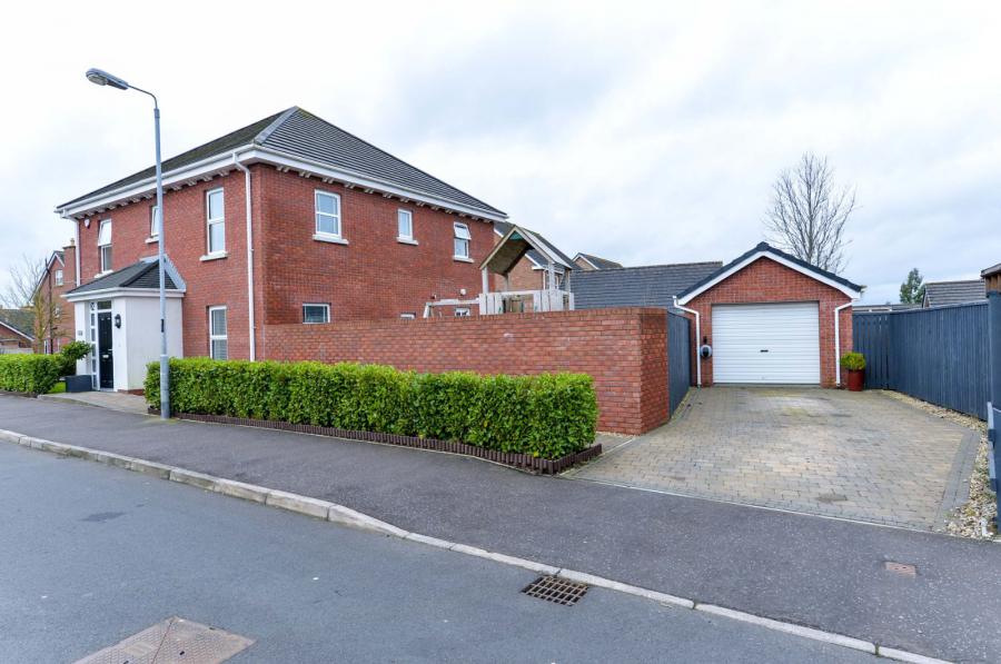 1 Millreagh Heights