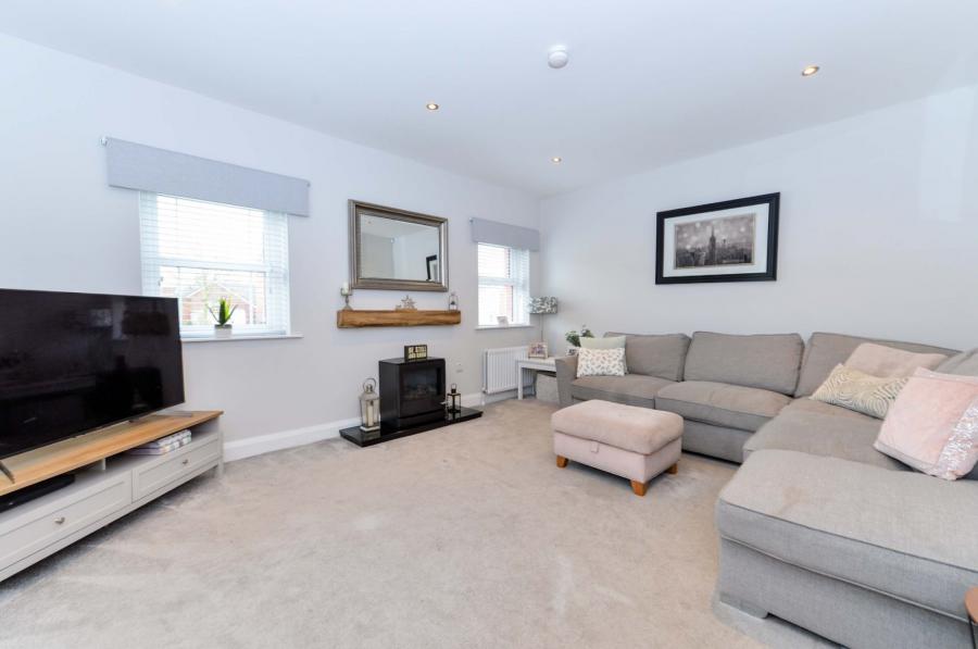 1 Millreagh Heights