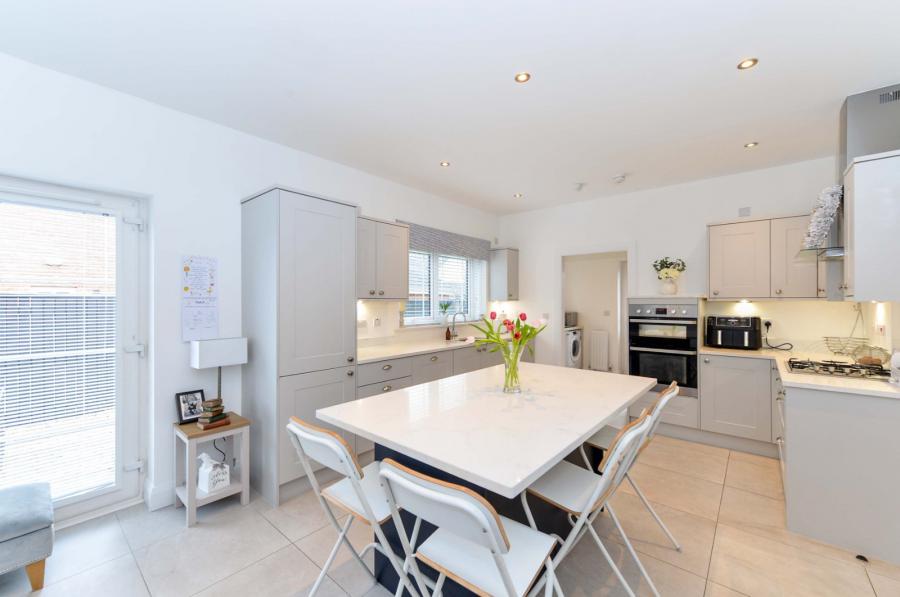 1 Millreagh Heights