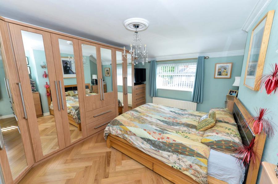 4 Ardgreenan Crescent