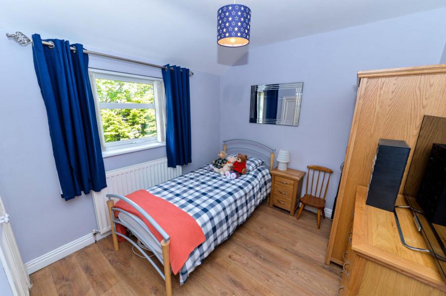 4 Ardgreenan Crescent