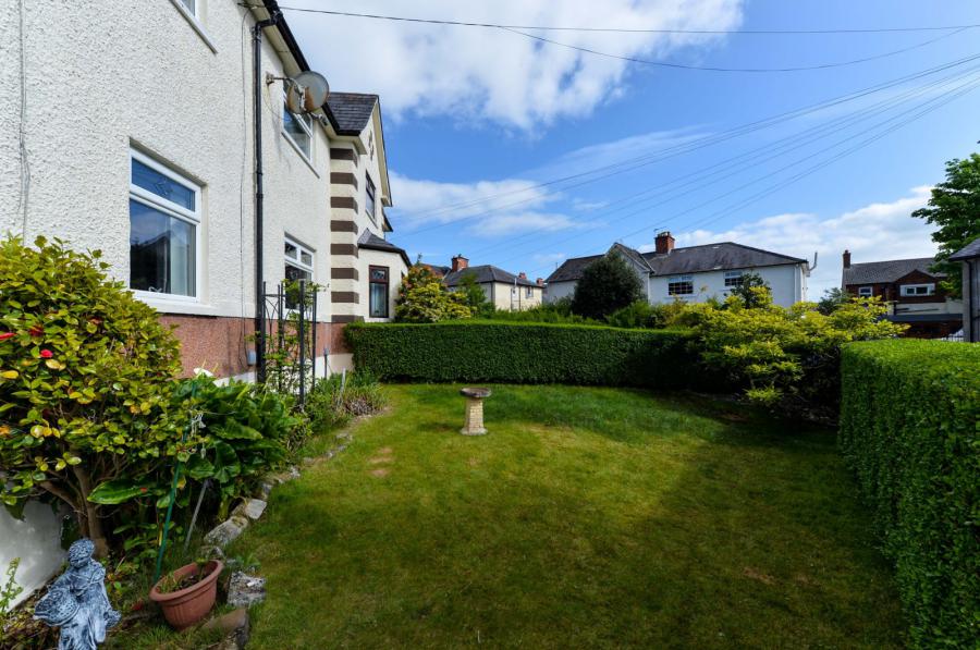 4 Ardgreenan Crescent