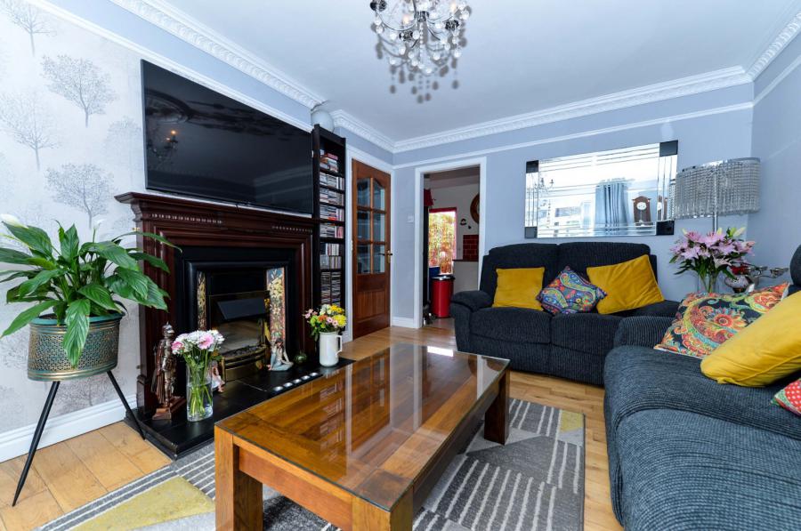 4 Ardgreenan Crescent