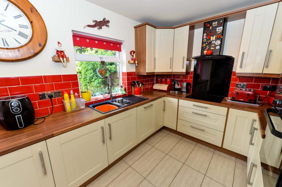 4 Ardgreenan Crescent