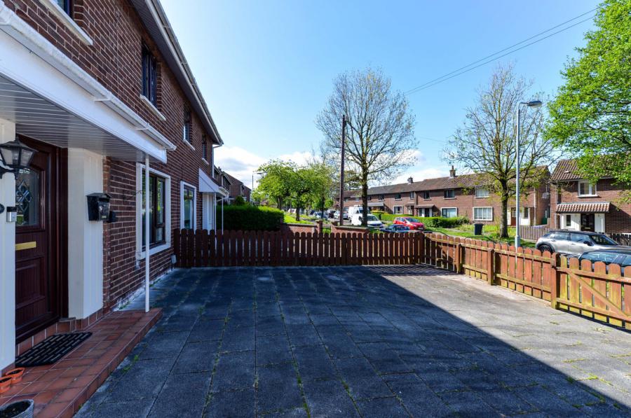 50 Knockwood Crescent
