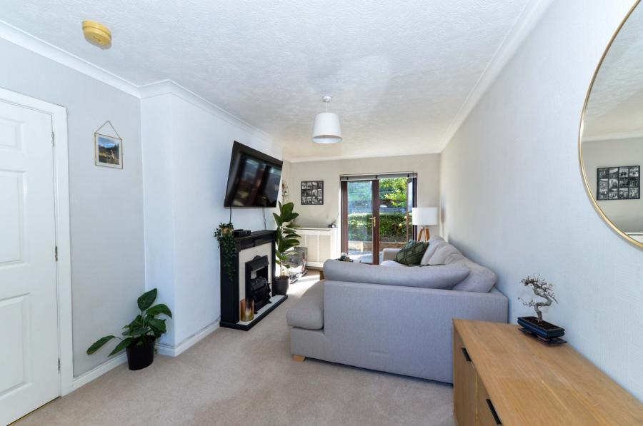 50 Knockwood Crescent