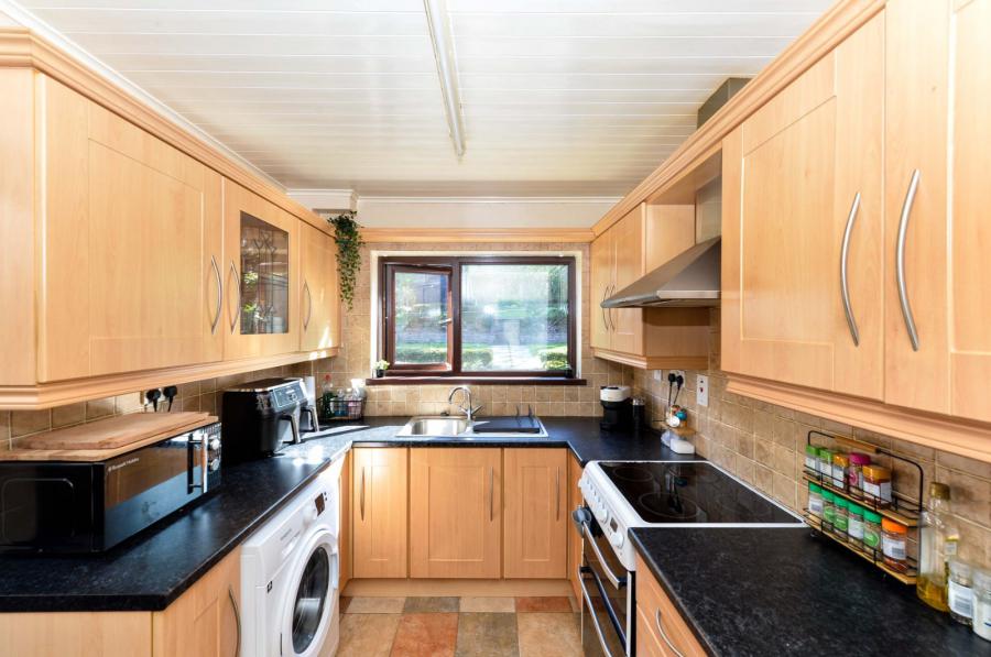 50 Knockwood Crescent