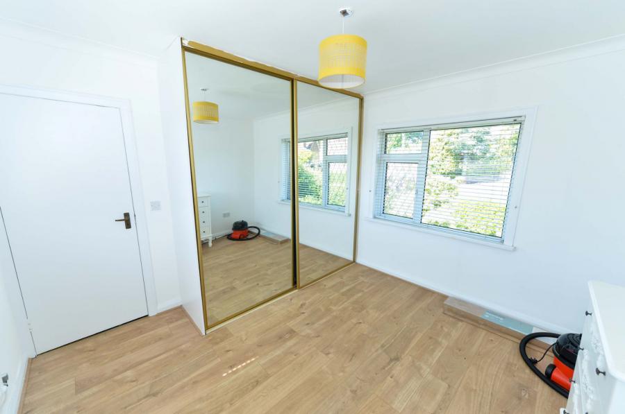 36 Glenmillan Park