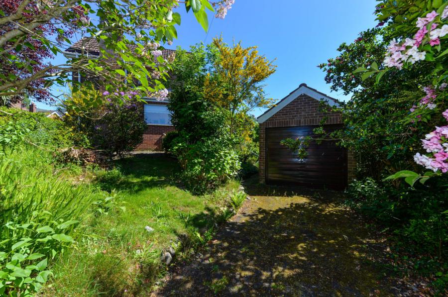 36 Glenmillan Park