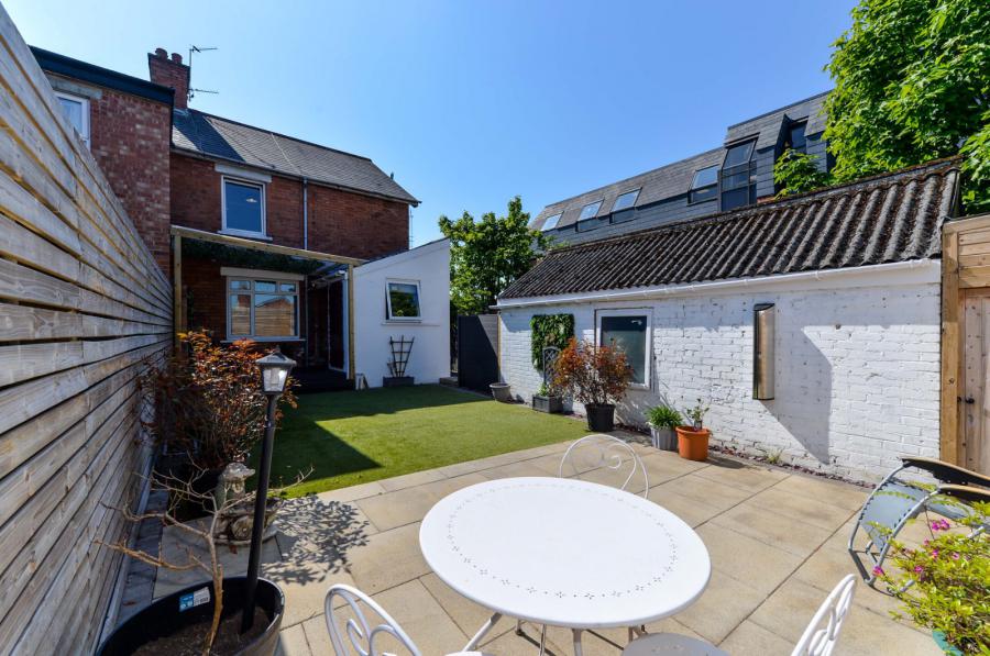 120 Holywood Road