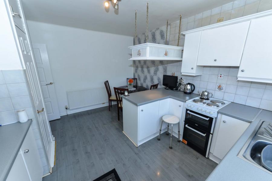 8 Ilford Avenue