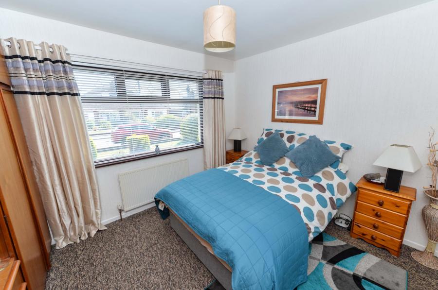 8 Ilford Avenue