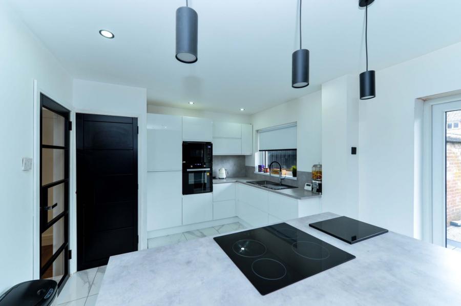 56 Whincroft Road