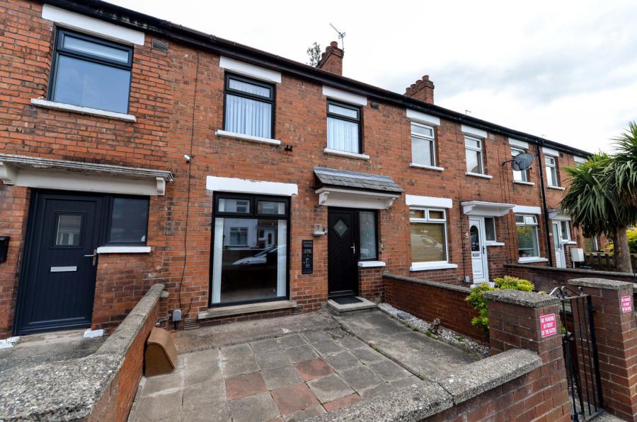 7 Sandbrook Park