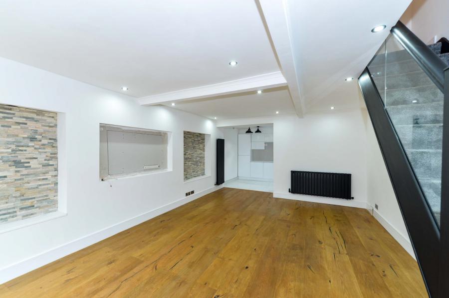7 Sandbrook Park