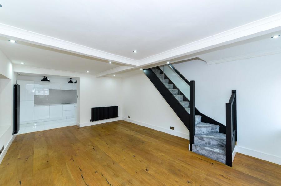 7 Sandbrook Park