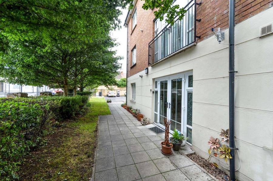 Apartment 9, The Courtyard, 222 Castlereagh Road