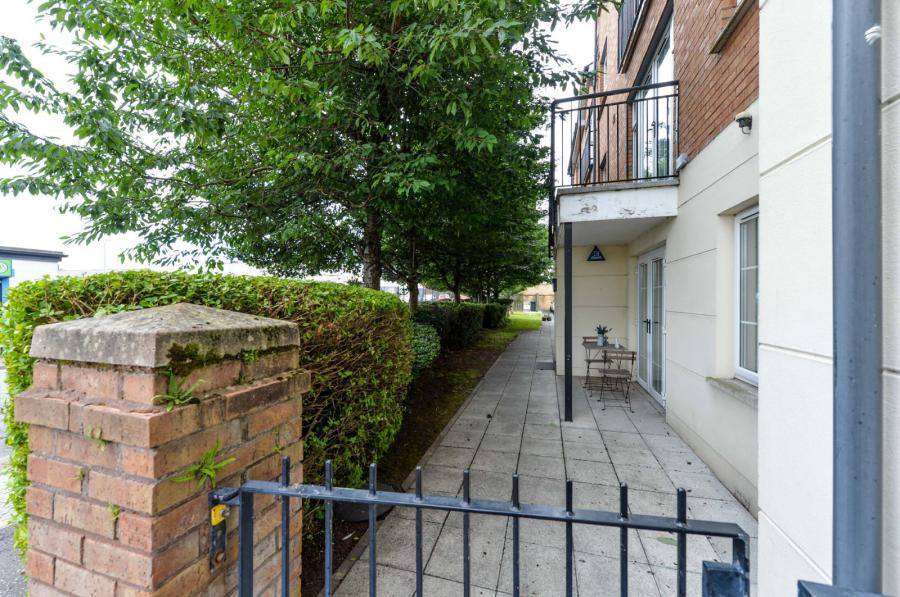 Apartment 9, The Courtyard, 222 Castlereagh Road