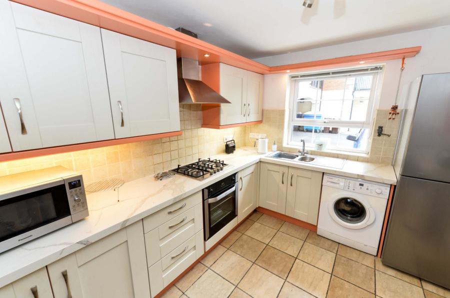 Apartment 9, The Courtyard, 222 Castlereagh Road