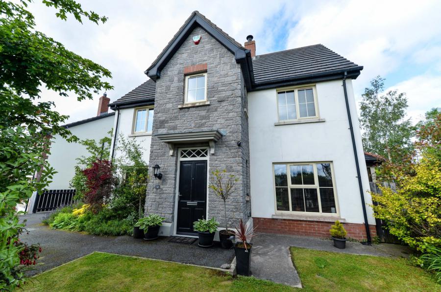 32 Coopers Mill Park,dundonald, belfast, BT16 1SX